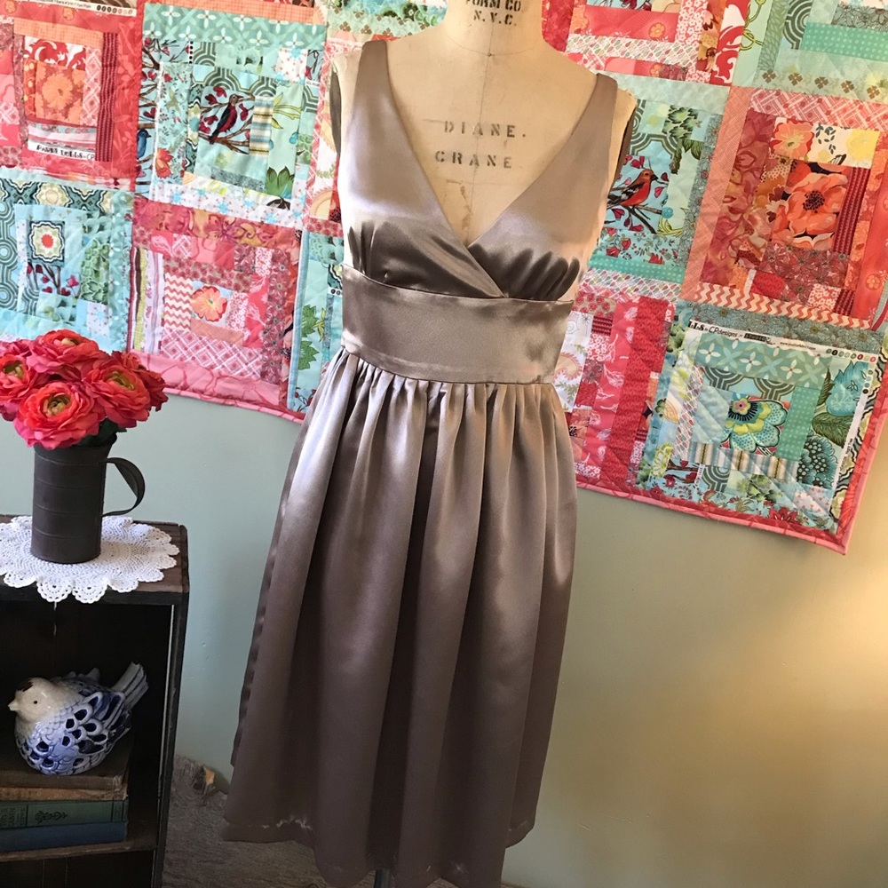 Stunning Formal Dress in Gold/Taupe